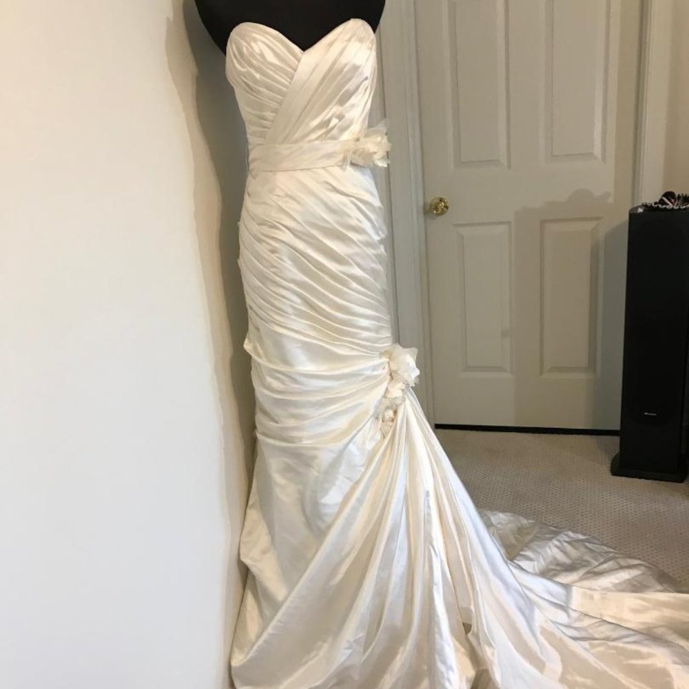 Bridal gown